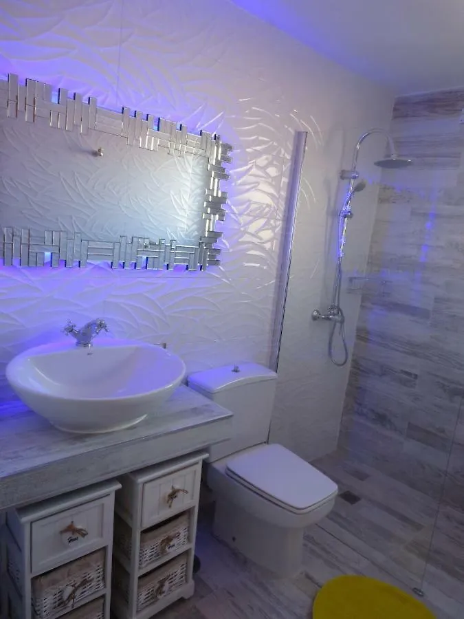 Golden Dreams & Perfect For You ***** Адехе